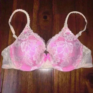 NWOT Victoria's Secret Lace Sparkle Bra